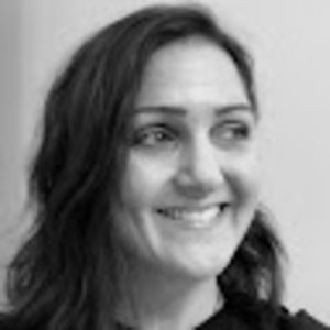 Meet your Posher, Lara